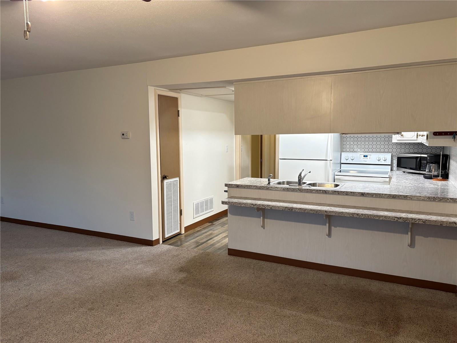 Image 6 of 13 For 5433 Palm Drive