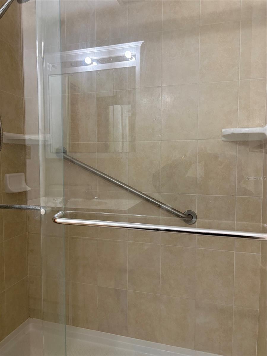 Image 8 of 13 For 5433 Palm Drive