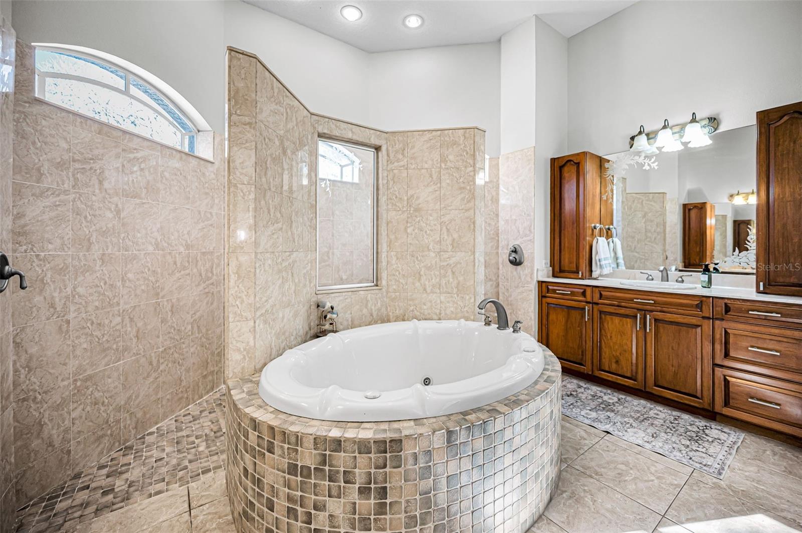 Image 49 of 100 For 10709 Watula Court