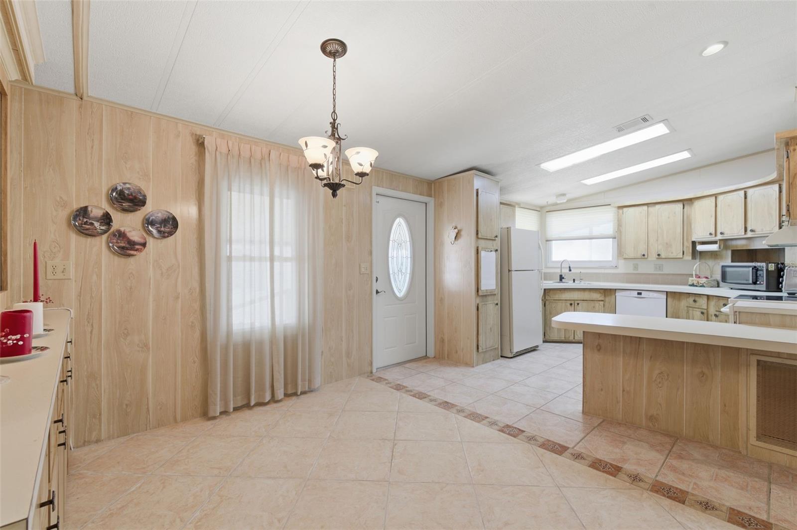 Image 10 of 49 For 2028 Hilo Drive