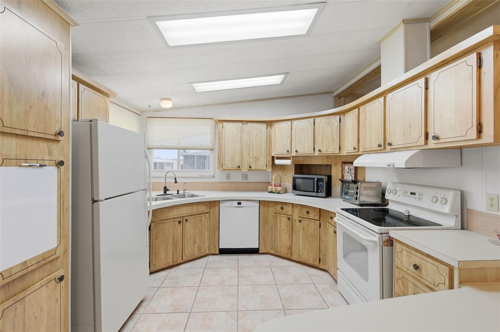 Image 13 of 49 For 2028 Hilo Drive