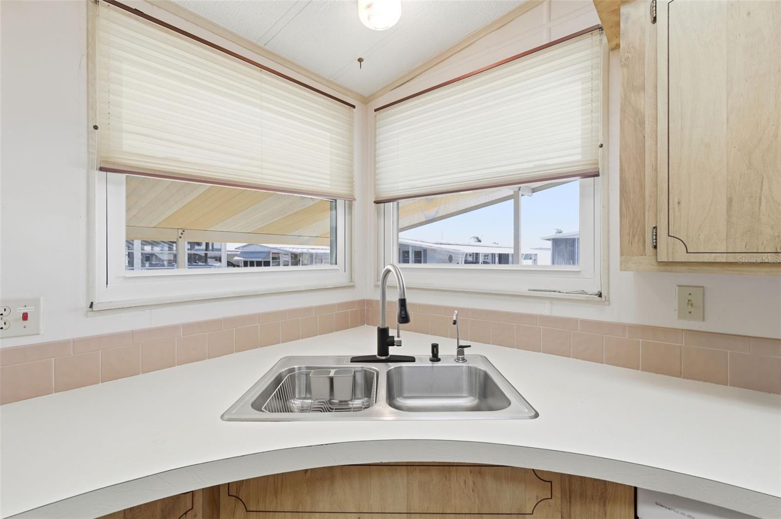 Image 15 of 49 For 2028 Hilo Drive