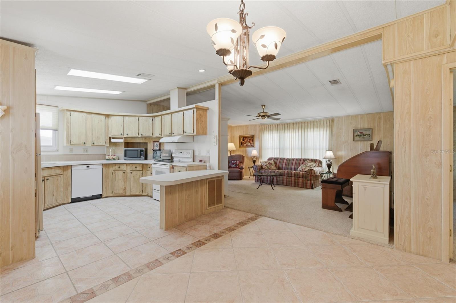 Image 22 of 49 For 2028 Hilo Drive