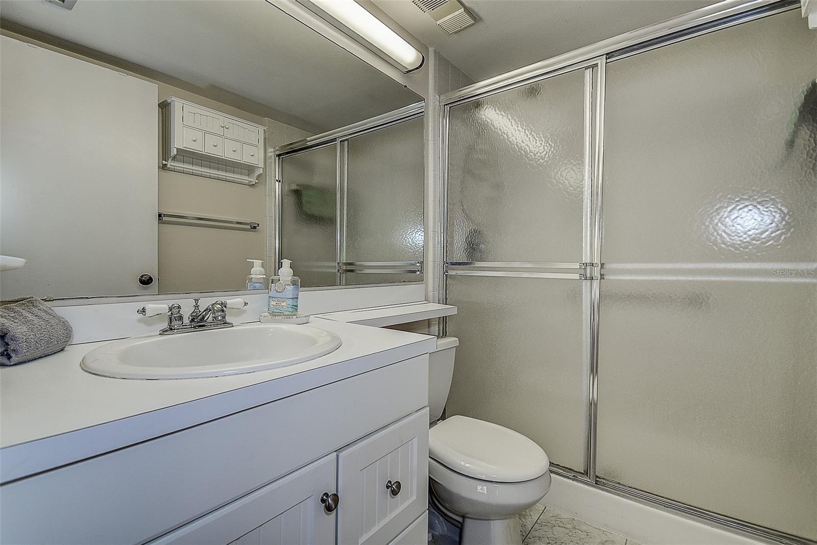 Image 18 of 33 For 3125 Lake Pine Way B1