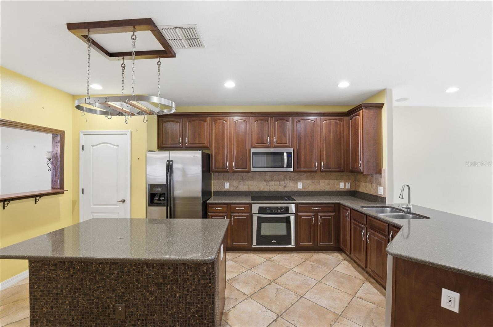 Image 10 of 52 For 9255 Southern Charm Circle