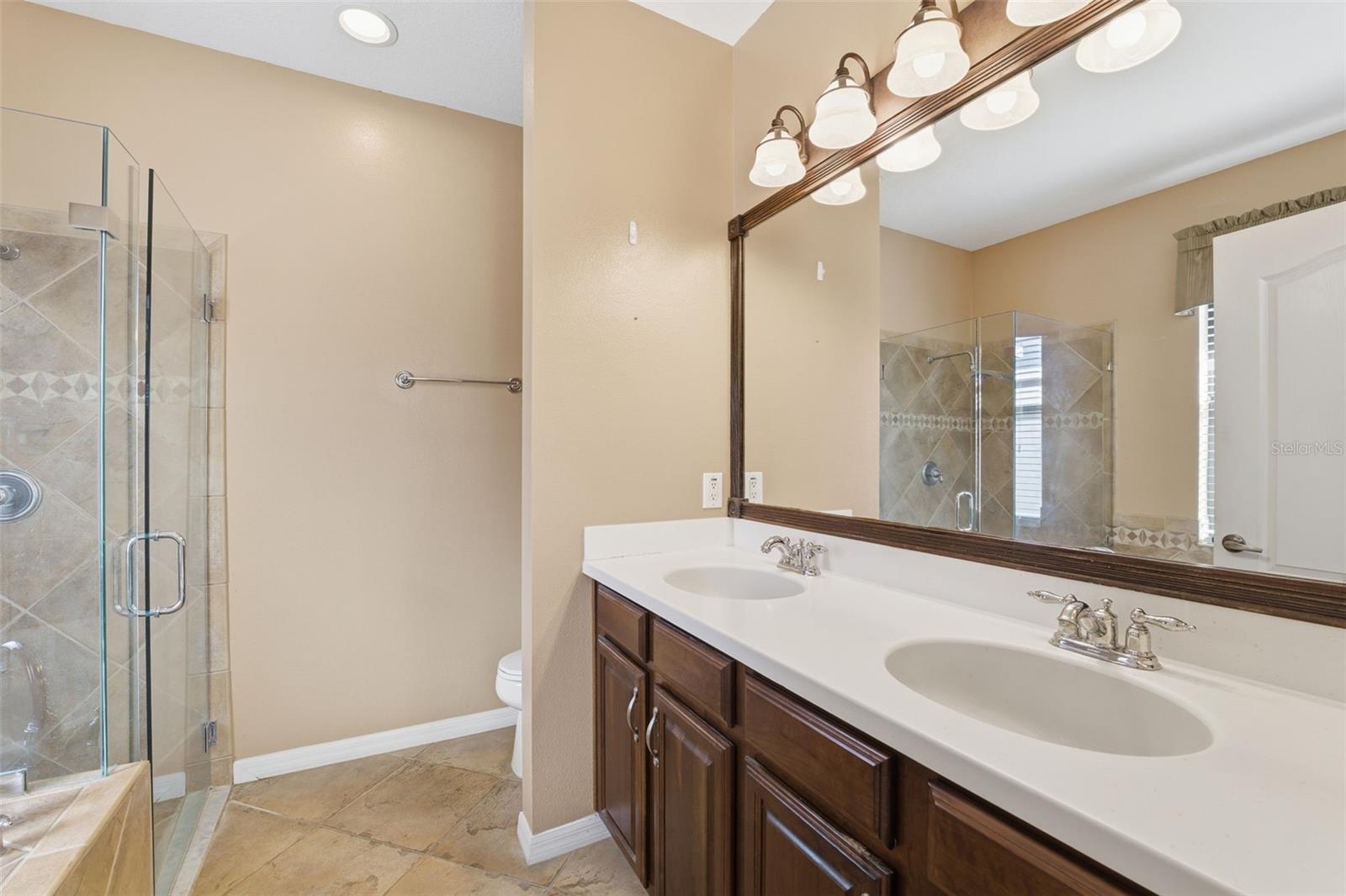 Image 15 of 52 For 9255 Southern Charm Circle