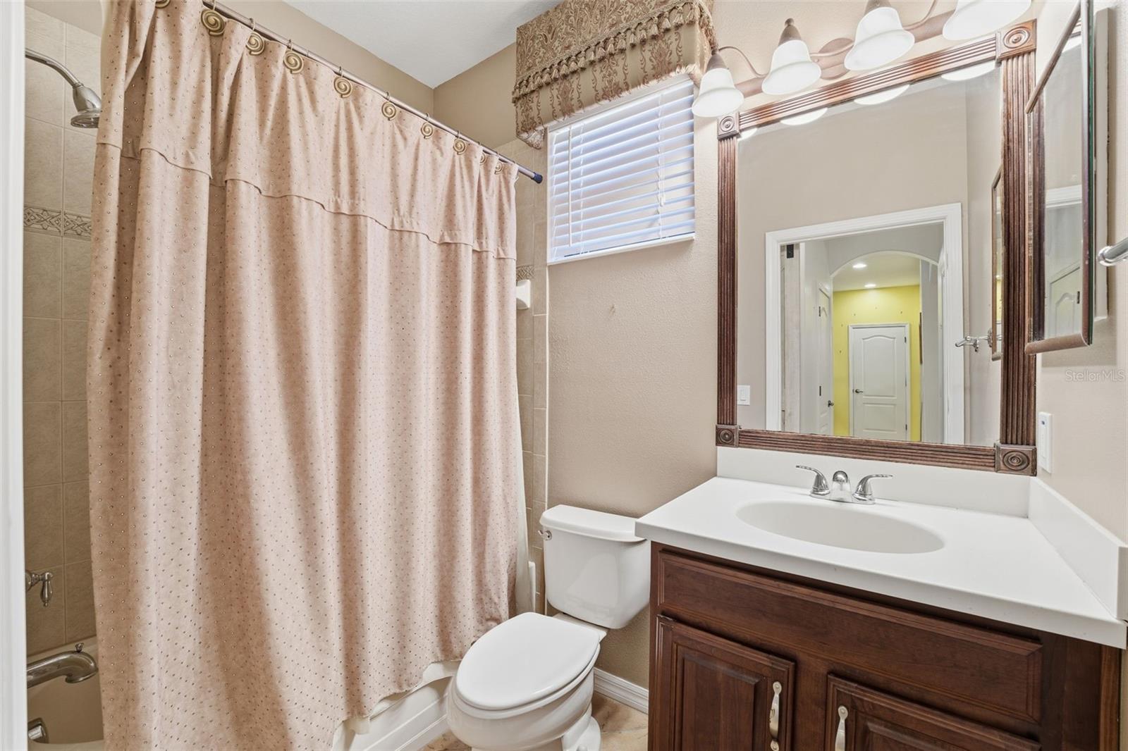 Image 19 of 52 For 9255 Southern Charm Circle