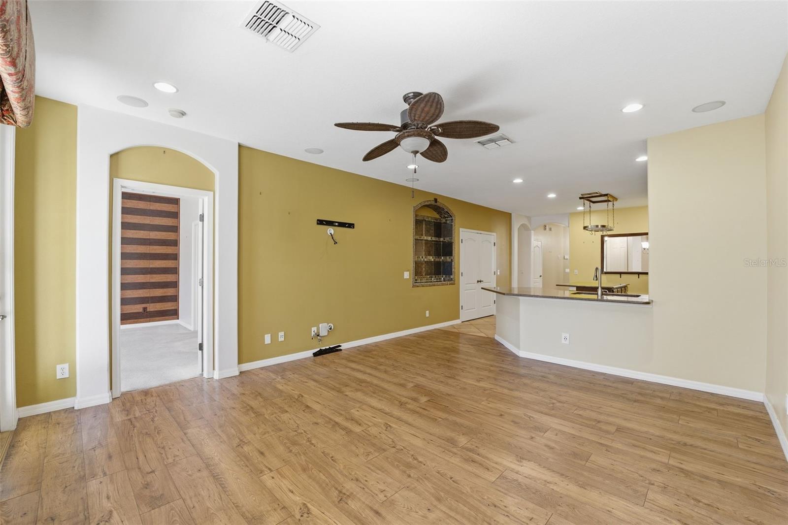 Image 48 of 52 For 9255 Southern Charm Circle