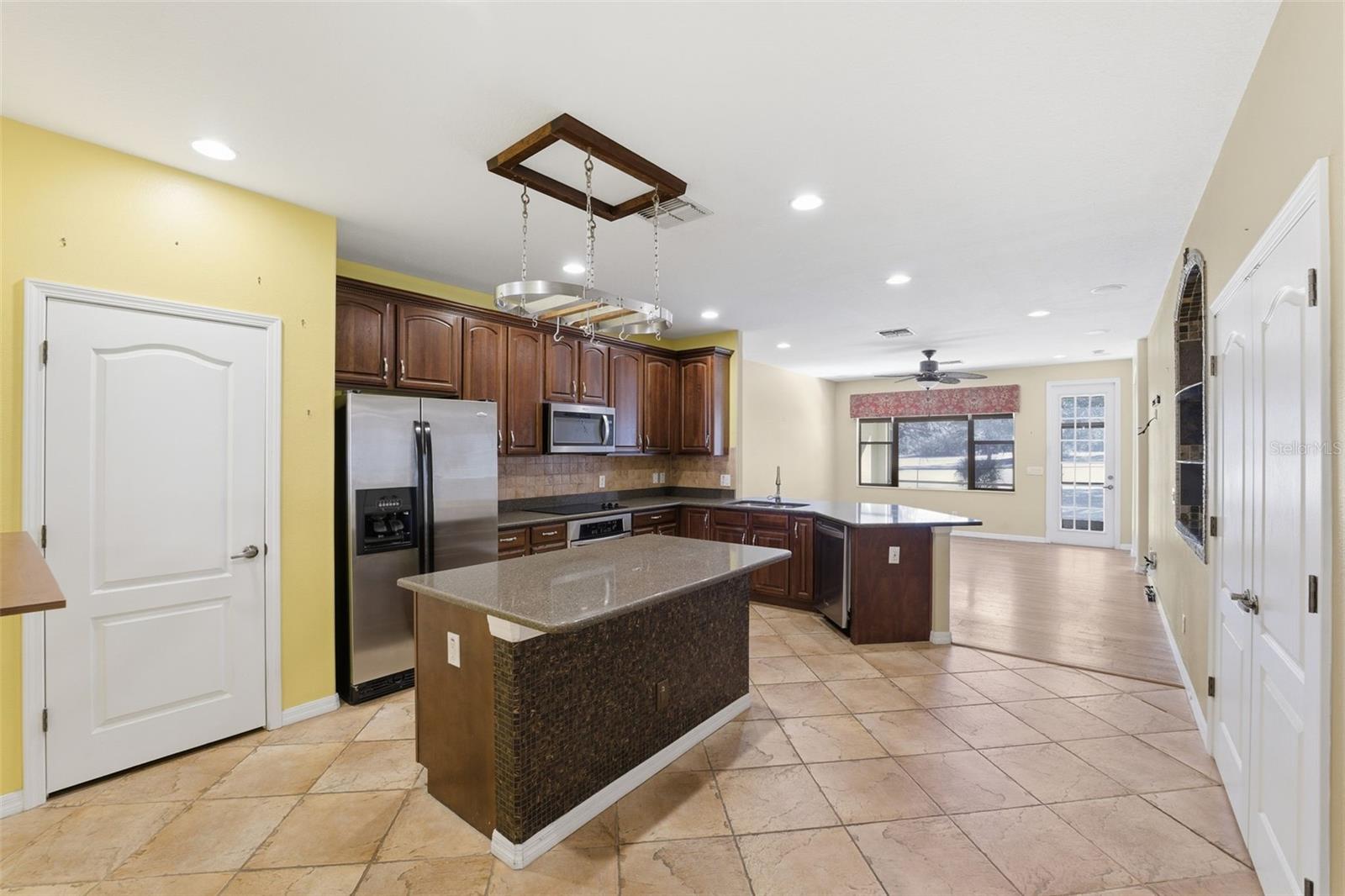 Image 9 of 52 For 9255 Southern Charm Circle