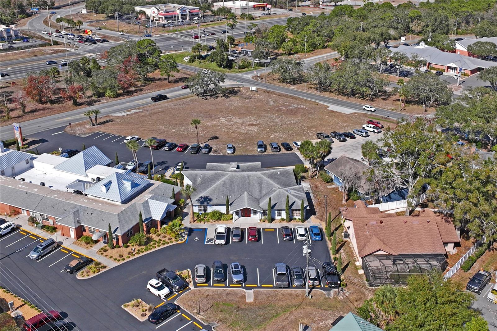 Image 13 of 18 For 5300 Spring Hill Drive