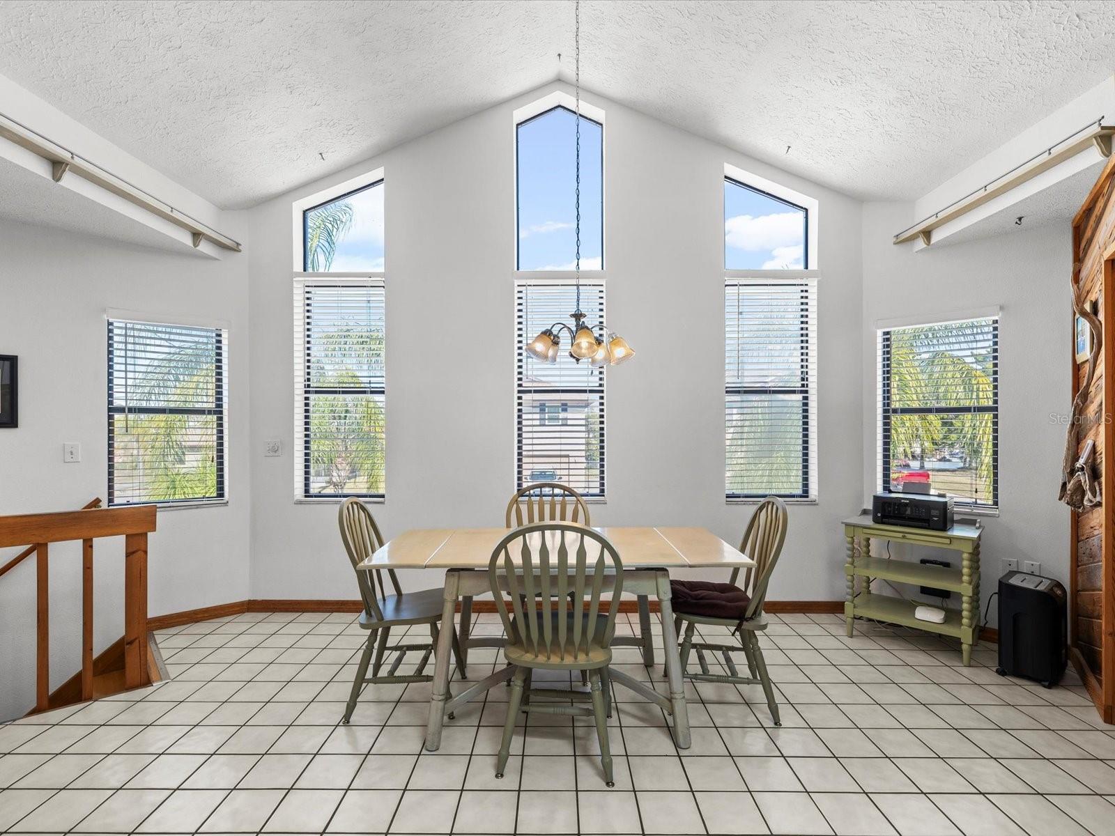 Image 26 of 96 For 4290 Carlos Court