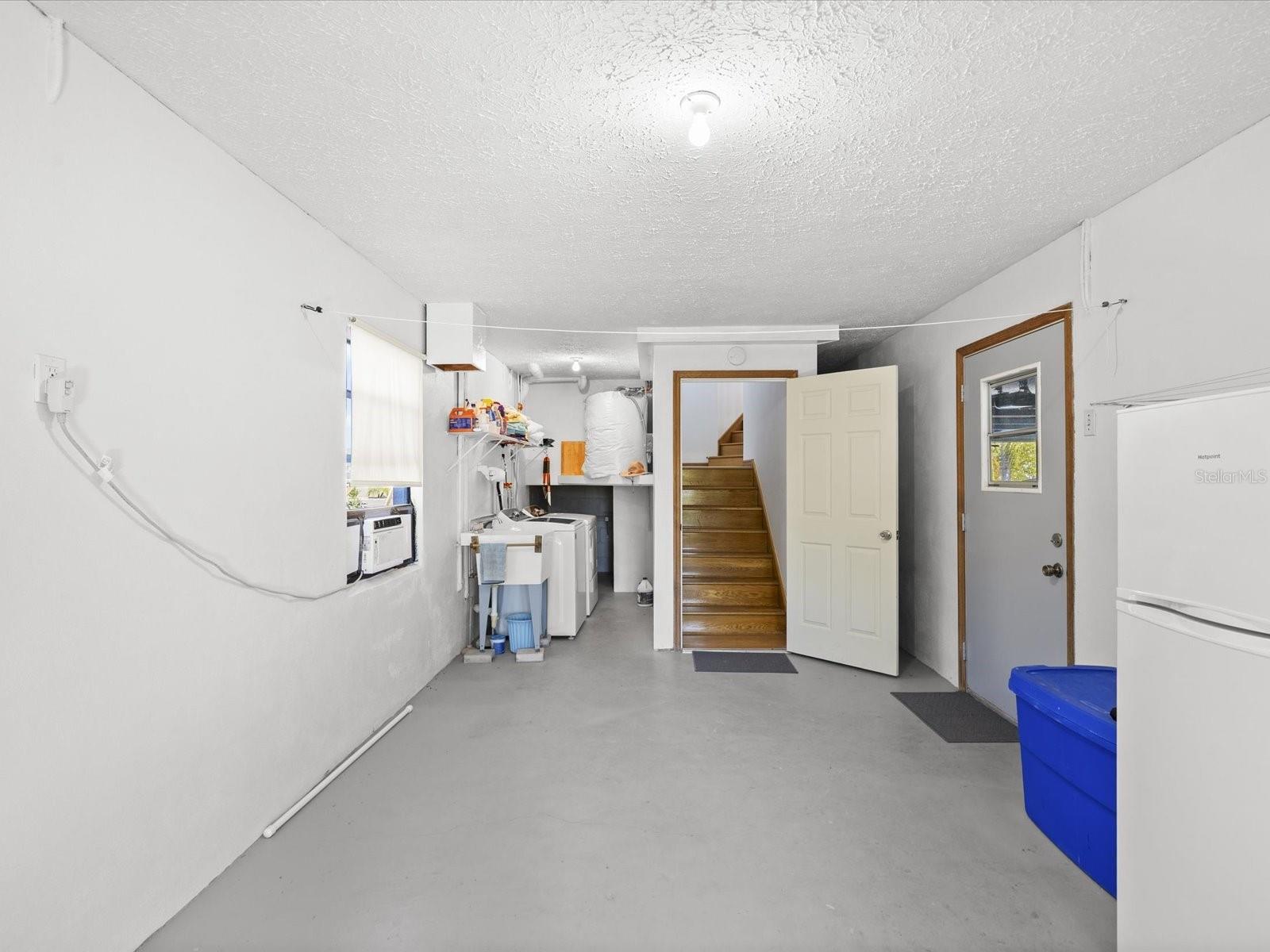 Image 38 of 96 For 4290 Carlos Court