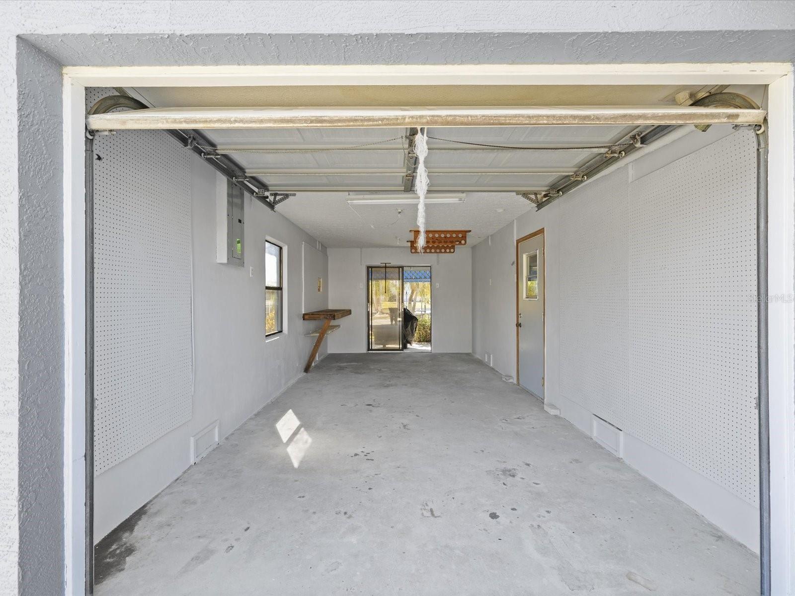 Image 39 of 96 For 4290 Carlos Court