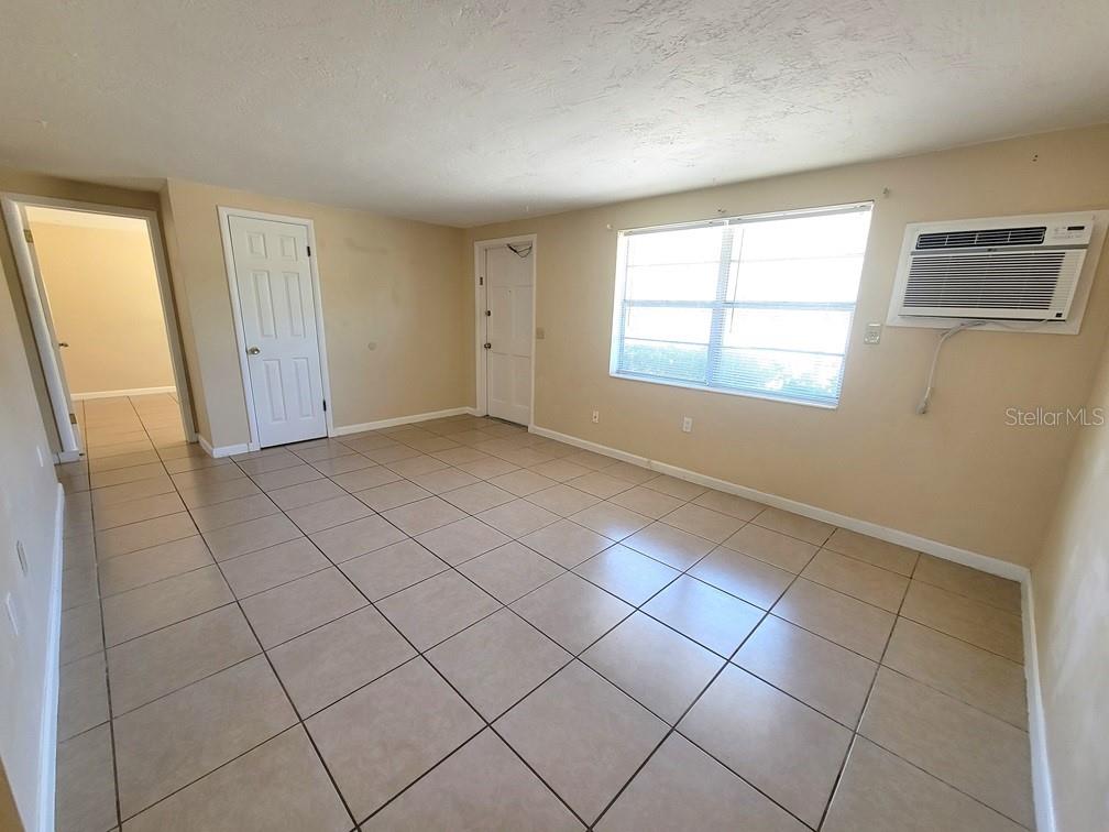 Image 3 of 15 For 5800 Madison Street