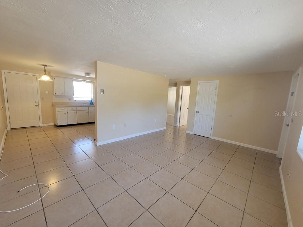 Image 5 of 15 For 5800 Madison Street