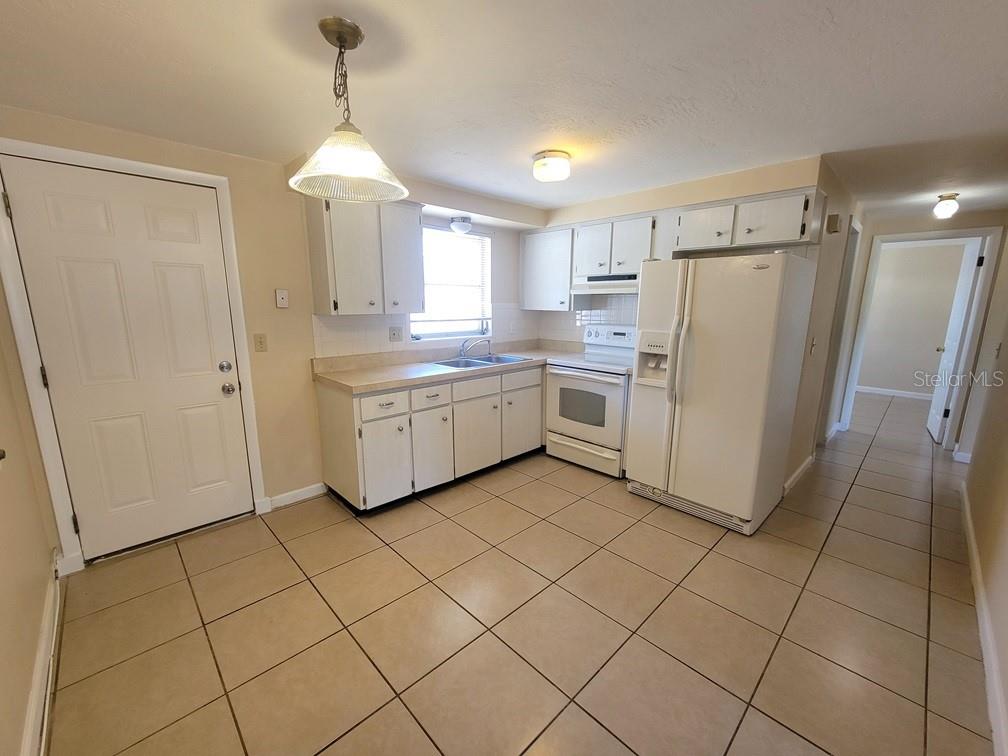 Image 6 of 15 For 5800 Madison Street