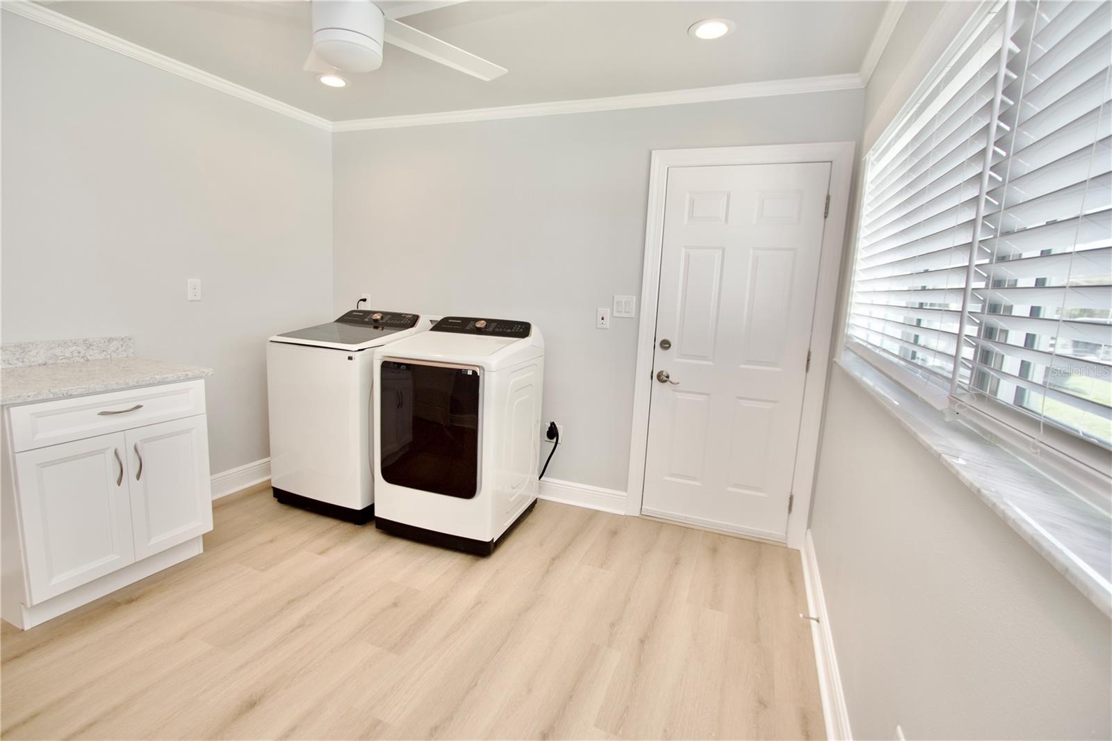 Image 32 of 37 For 5339 Bowline Bend