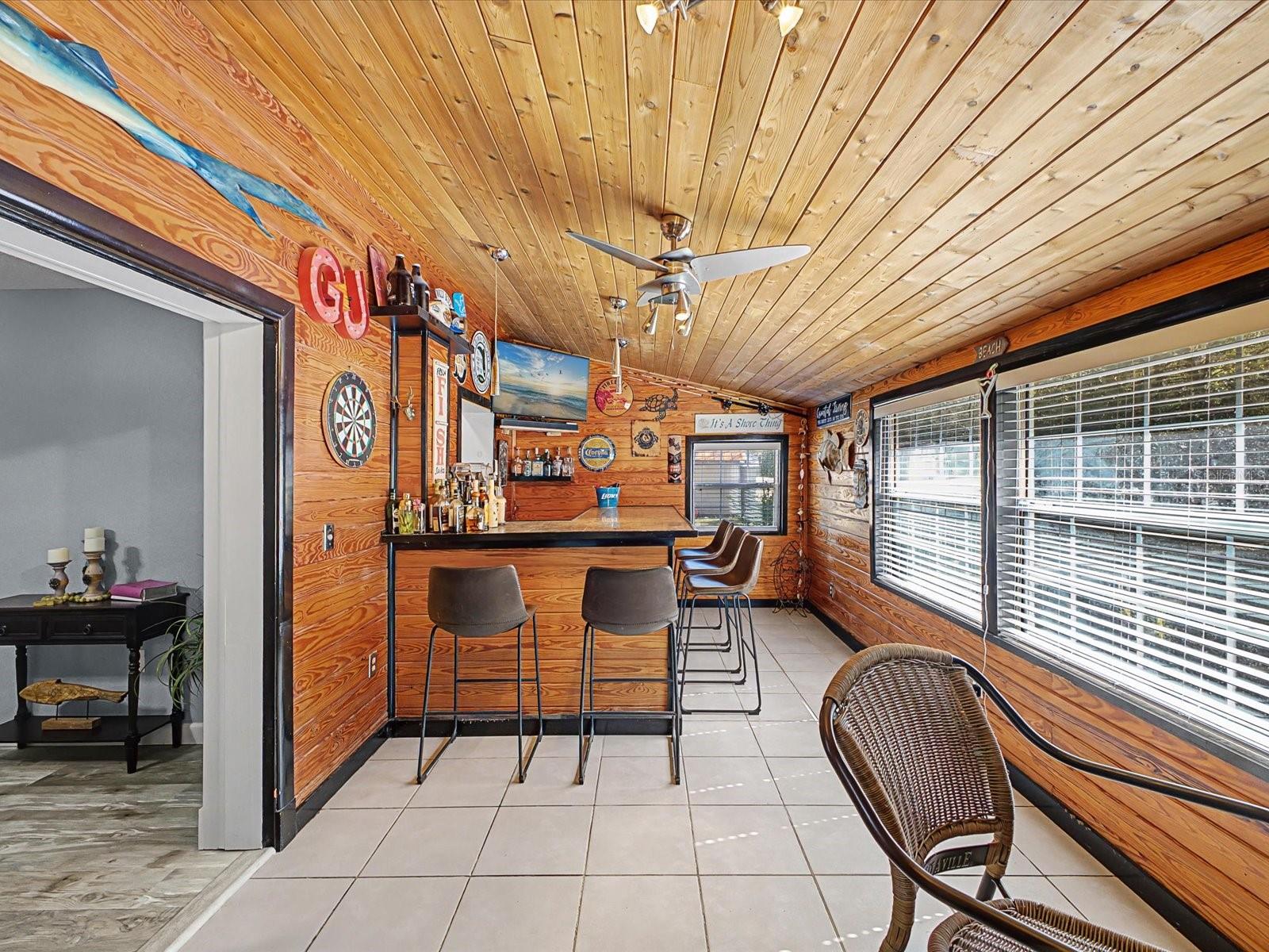 Image 17 of 56 For 24420 Lanark Road