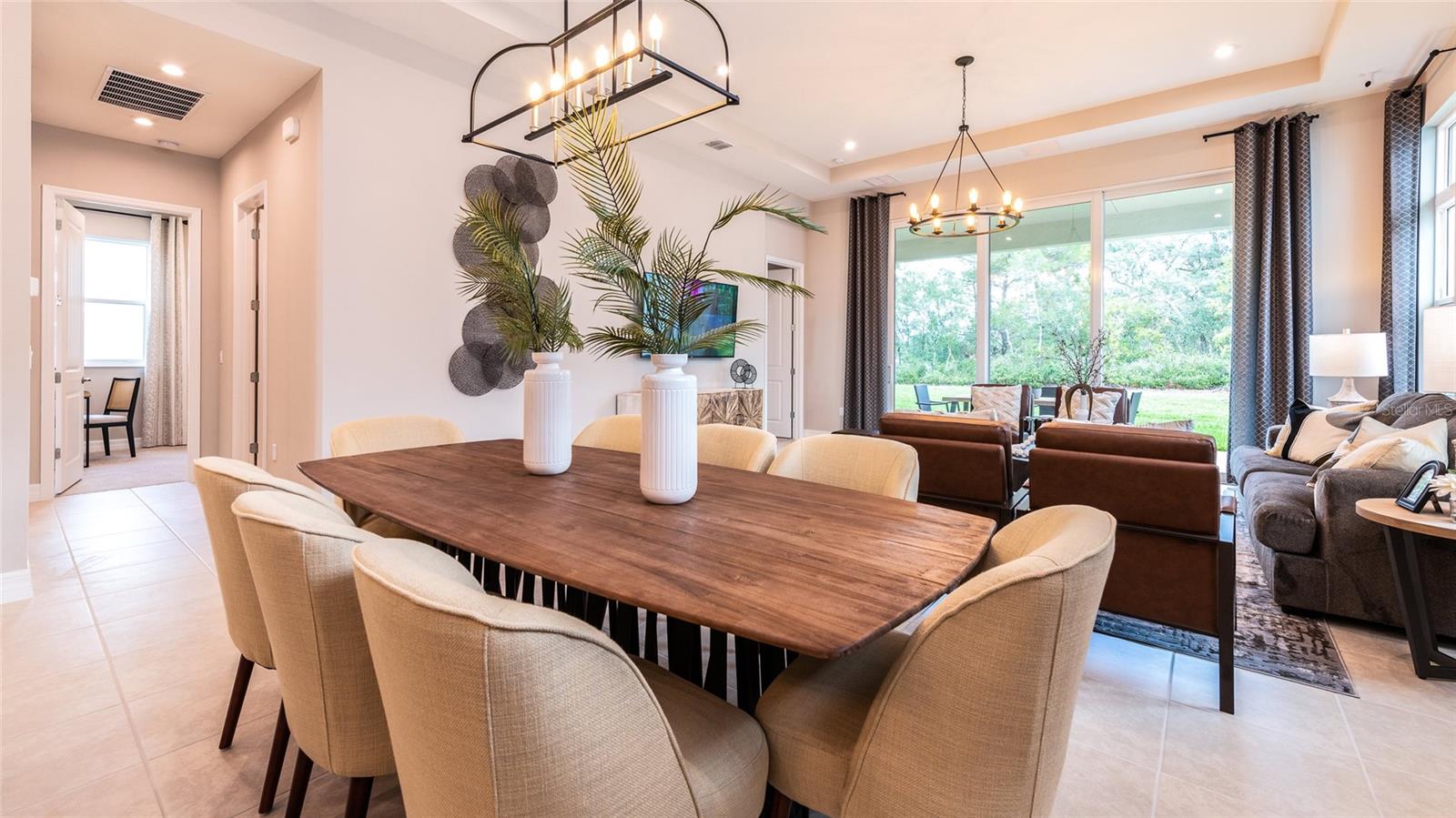 Listing photo id 3 for 1629 Lake Reserve Drive