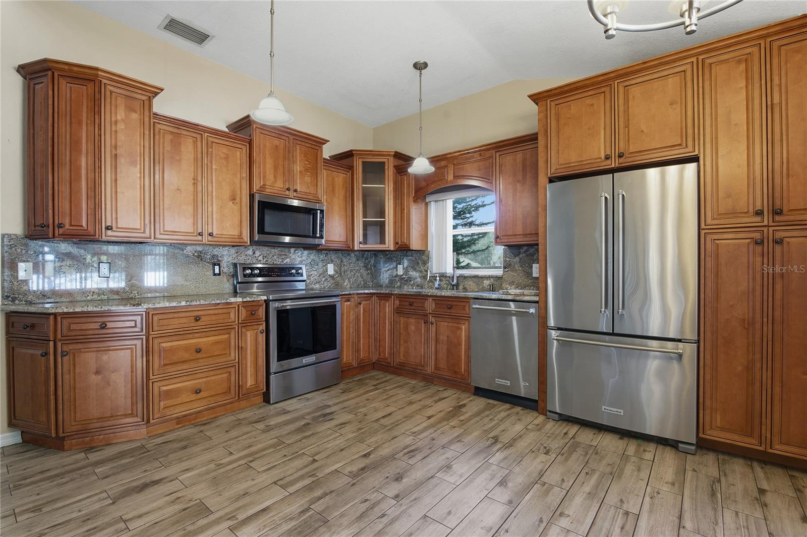 Image 11 of 34 For 4874 Mill Run Drive