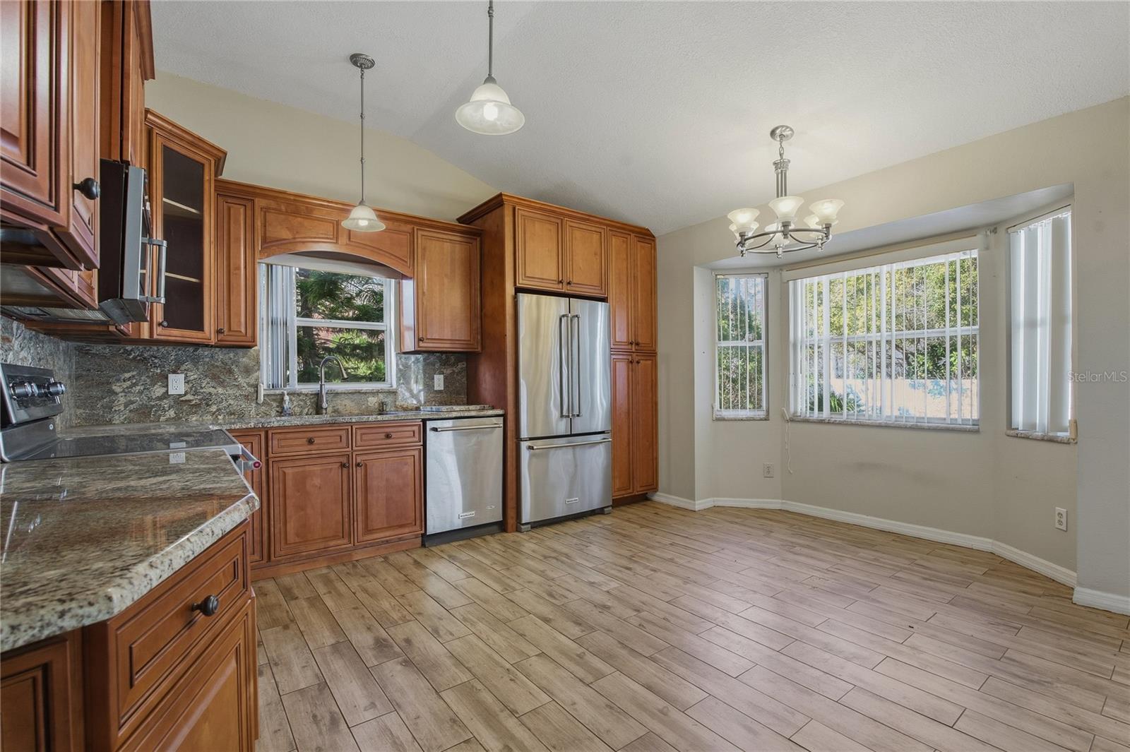 Image 12 of 34 For 4874 Mill Run Drive