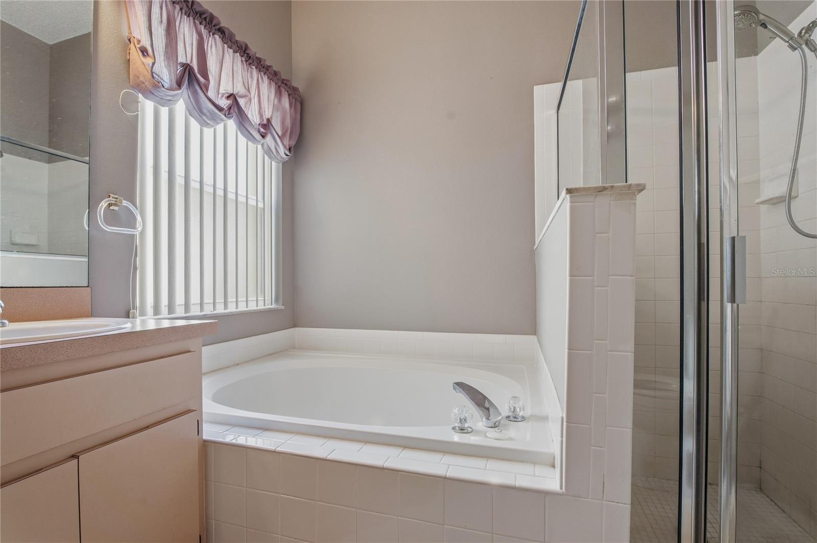 Image 18 of 34 For 4874 Mill Run Drive