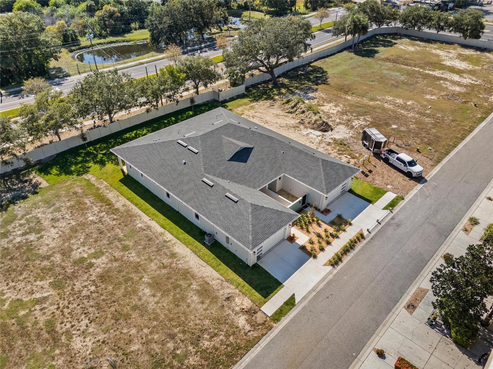 Image 36 of 42 For 199 Live Oak Street