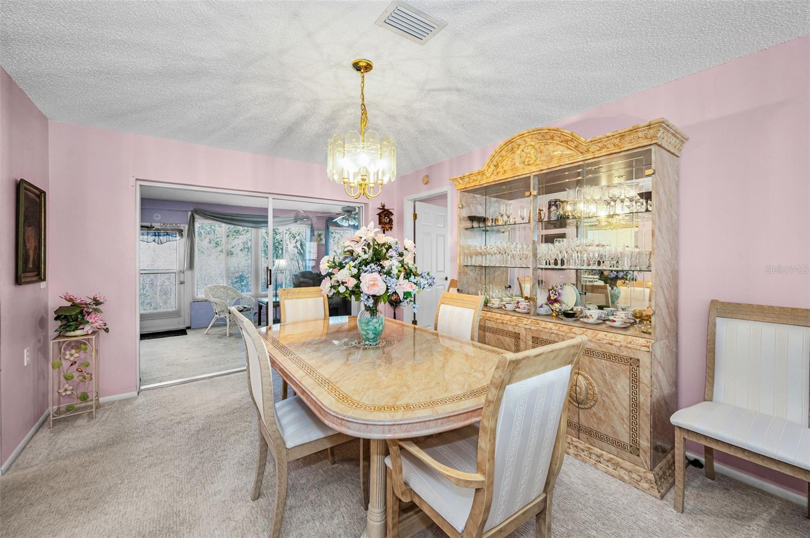 Image 12 of 77 For 9625 Oakwood Hills Court