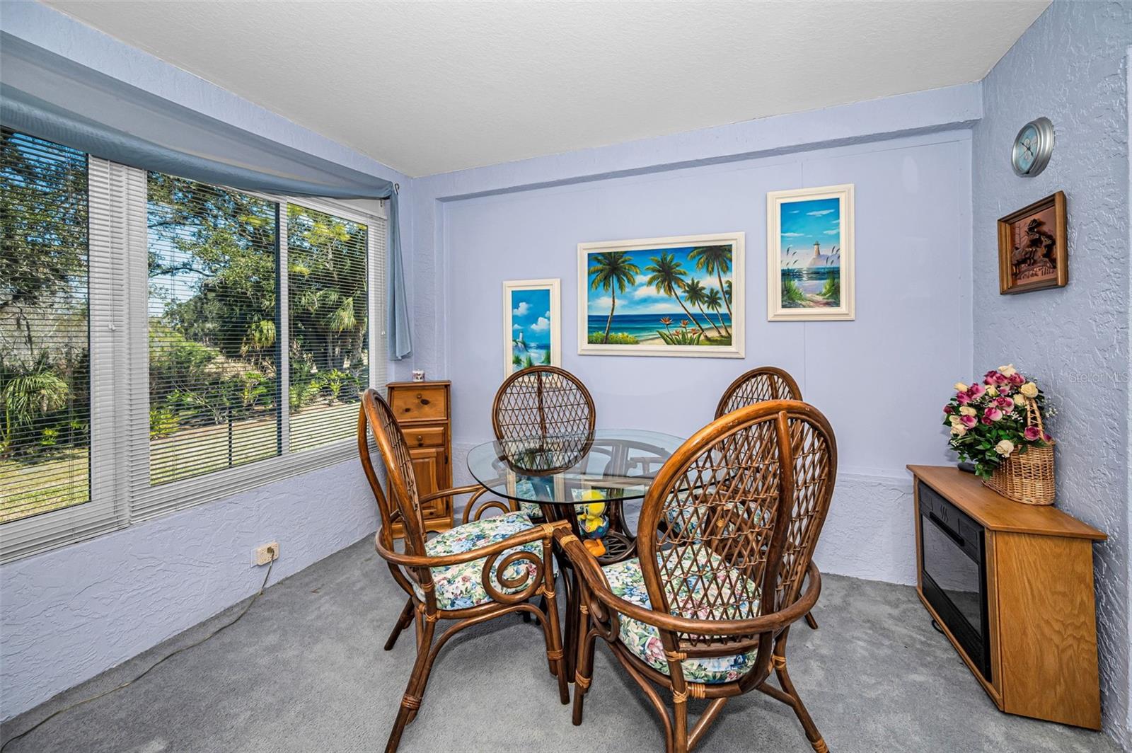 Image 32 of 77 For 9625 Oakwood Hills Court