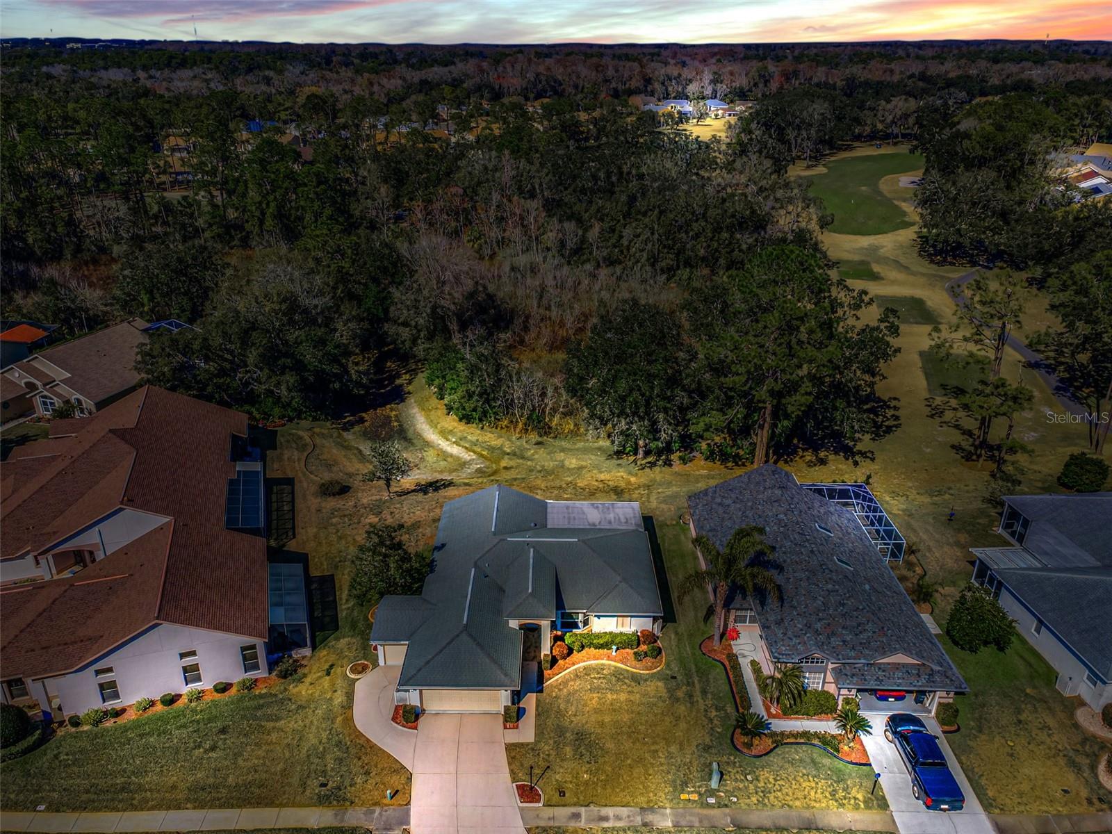 Image 6 of 77 For 9625 Oakwood Hills Court