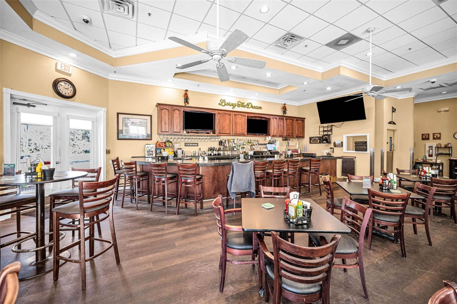 Image 64 of 77 For 9625 Oakwood Hills Court