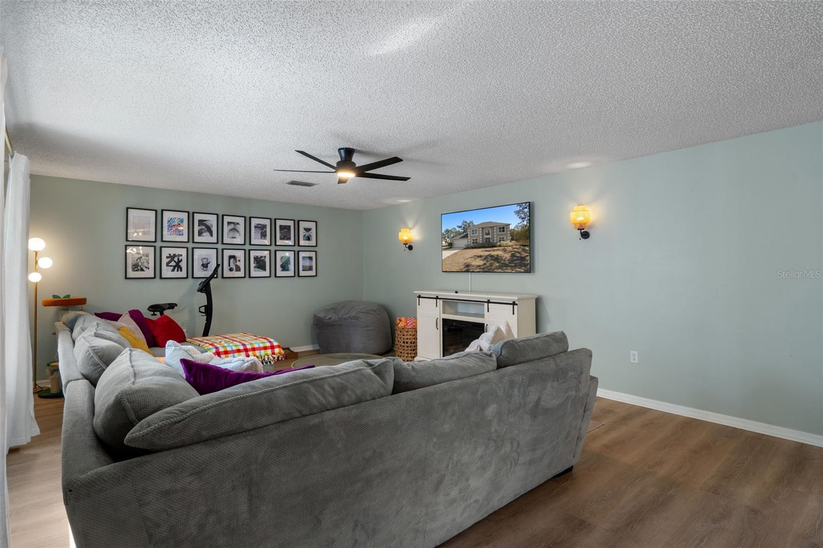 Image 22 of 46 For 11258 Lomita Wren Road