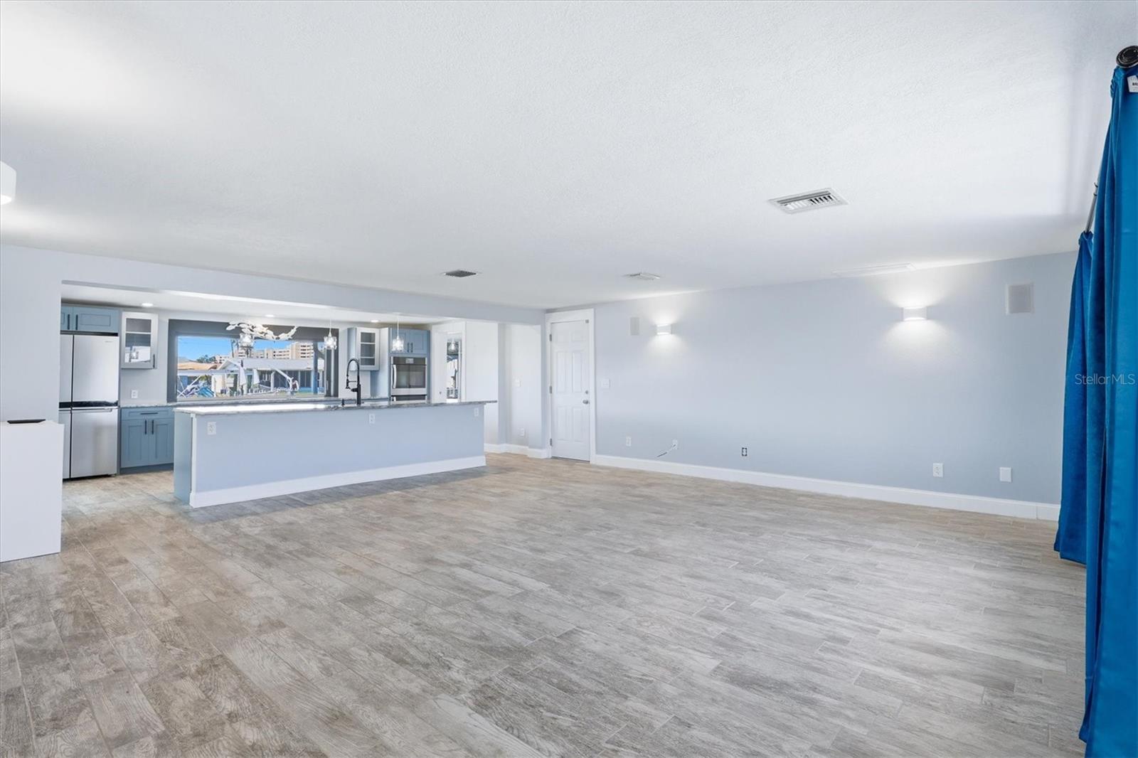 Image 13 of 62 For 13701 Maria Drive