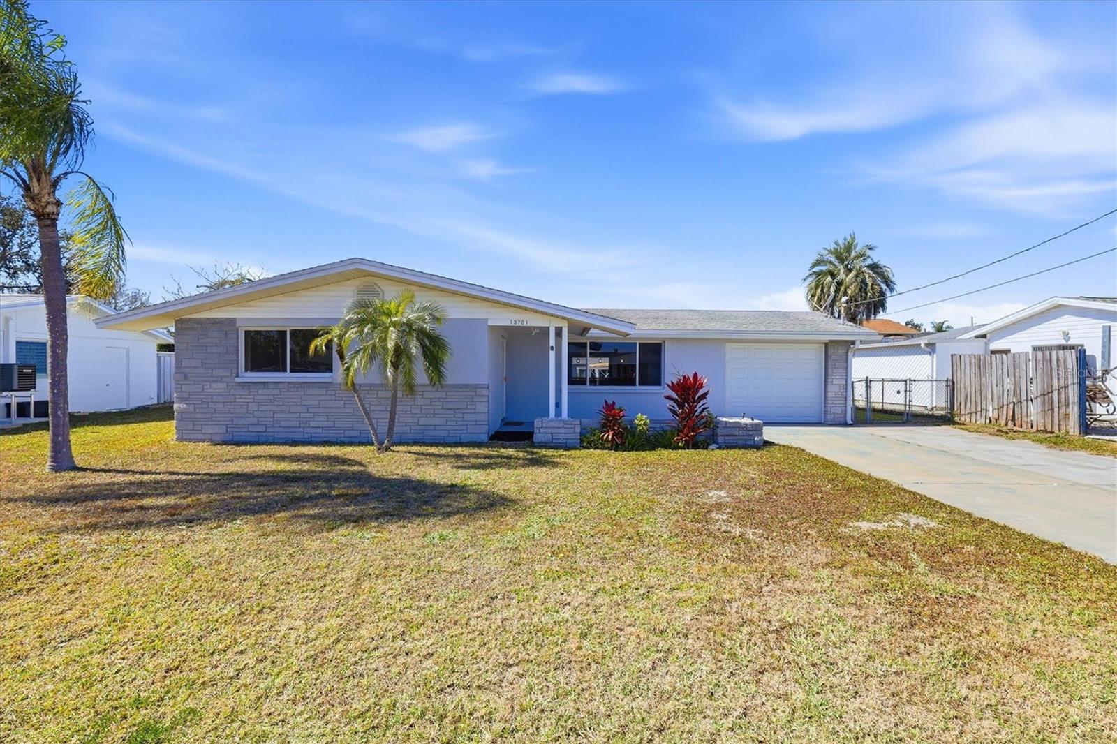 Image 2 of 62 For 13701 Maria Drive