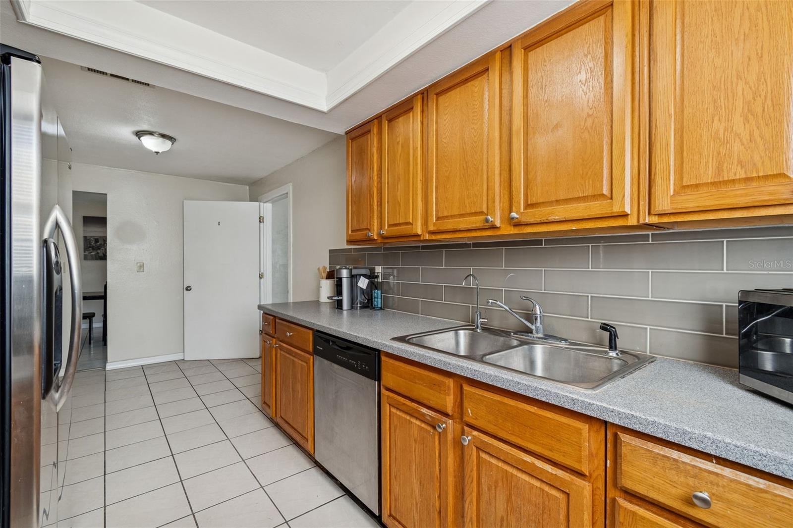 Image 10 of 26 For 7518 Sequoia Drive