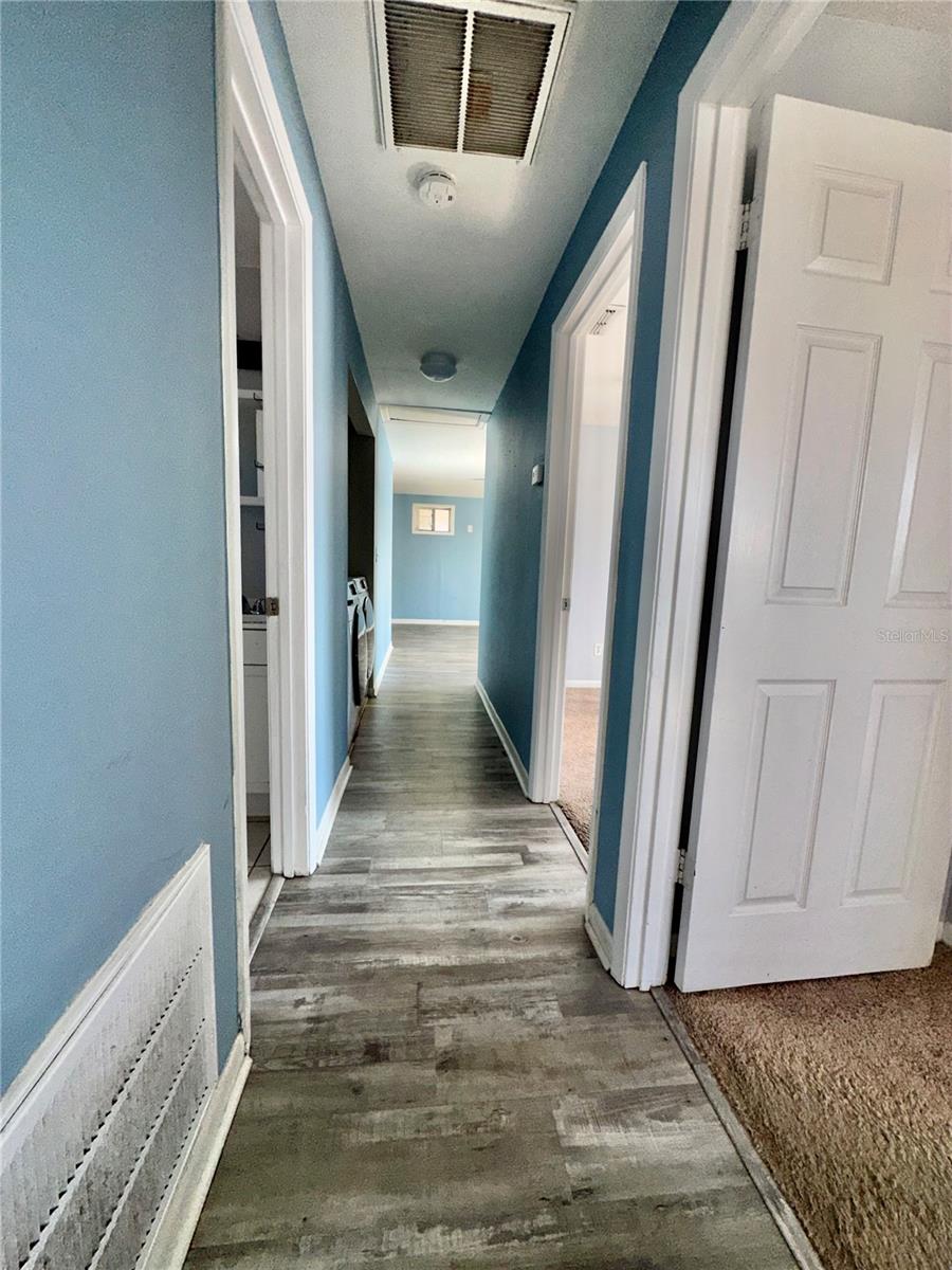 Image 19 of 21 For 9489 Century Drive