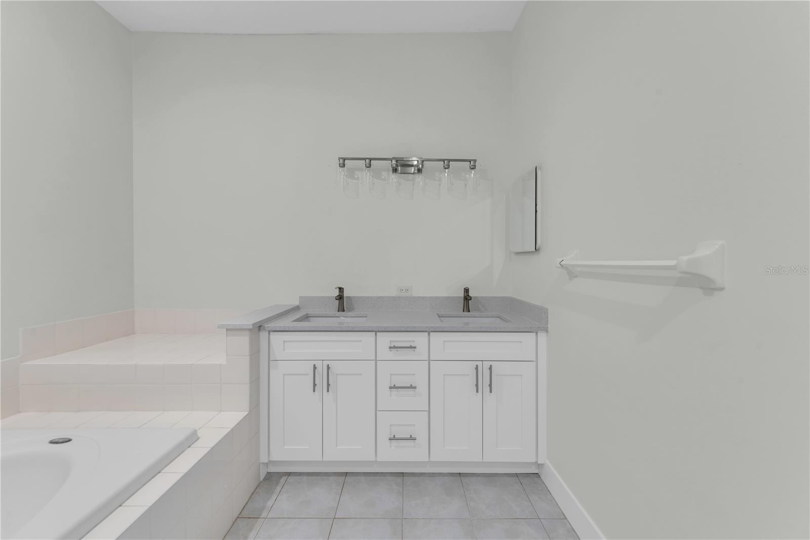 Image 19 of 43 For 1763 Arabian Lane