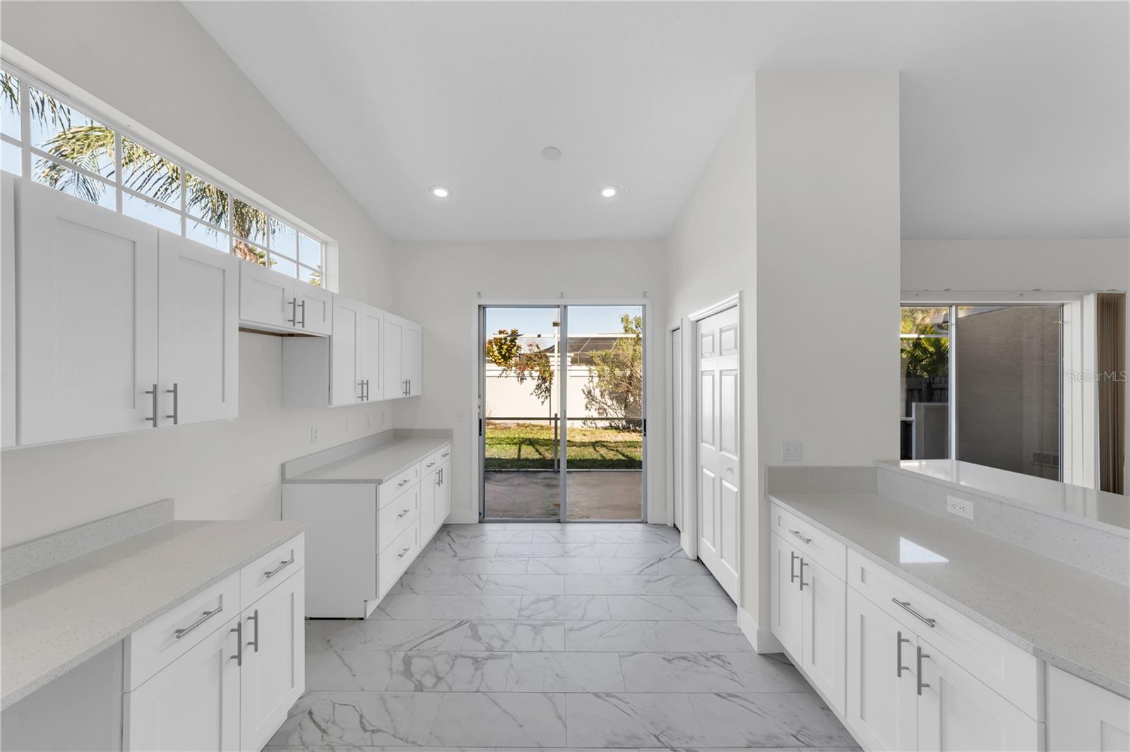 Image 3 of 43 For 1763 Arabian Lane