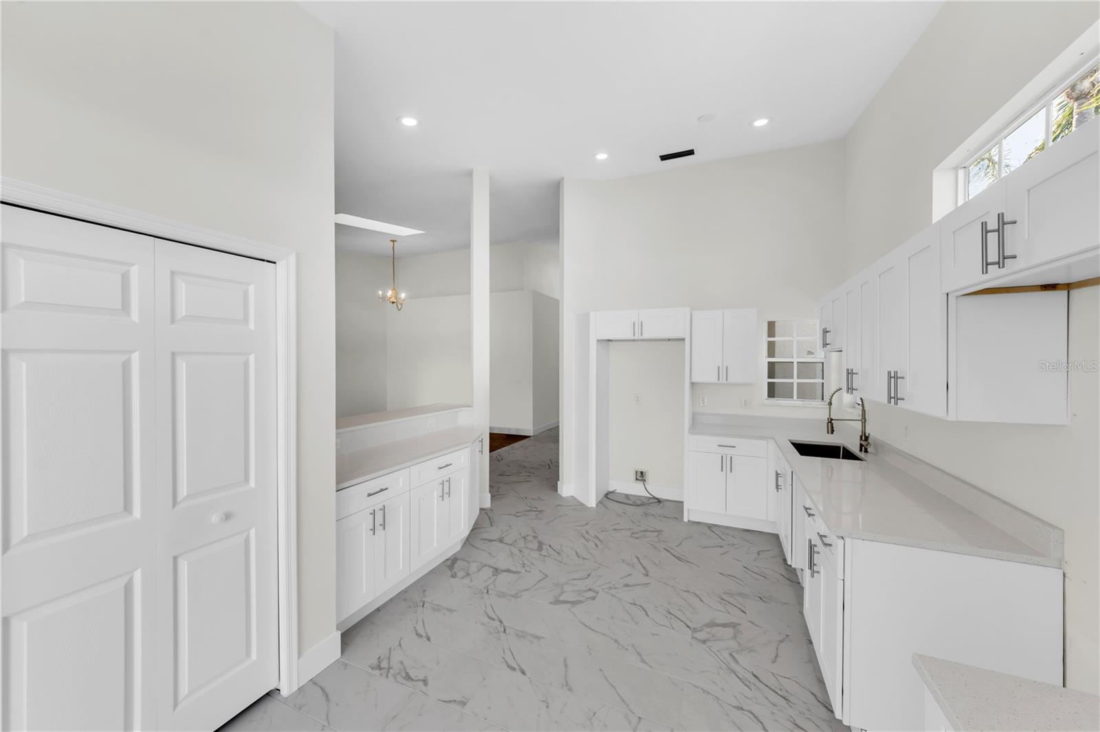 Image 5 of 43 For 1763 Arabian Lane