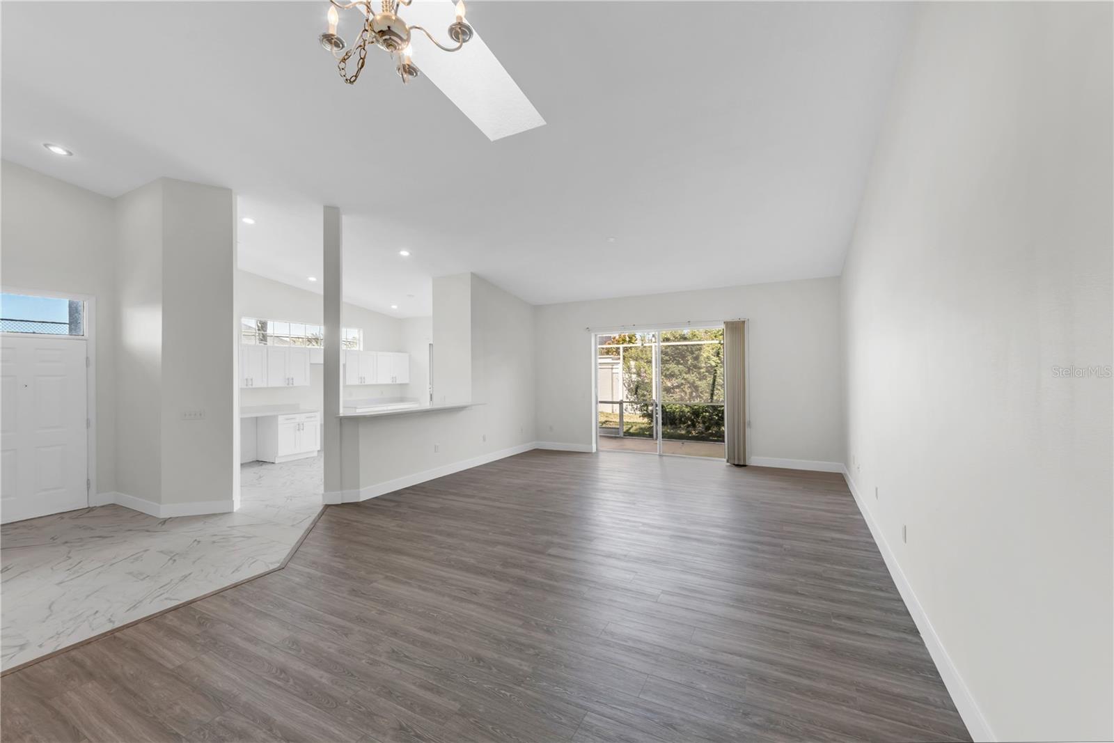 Image 8 of 43 For 1763 Arabian Lane