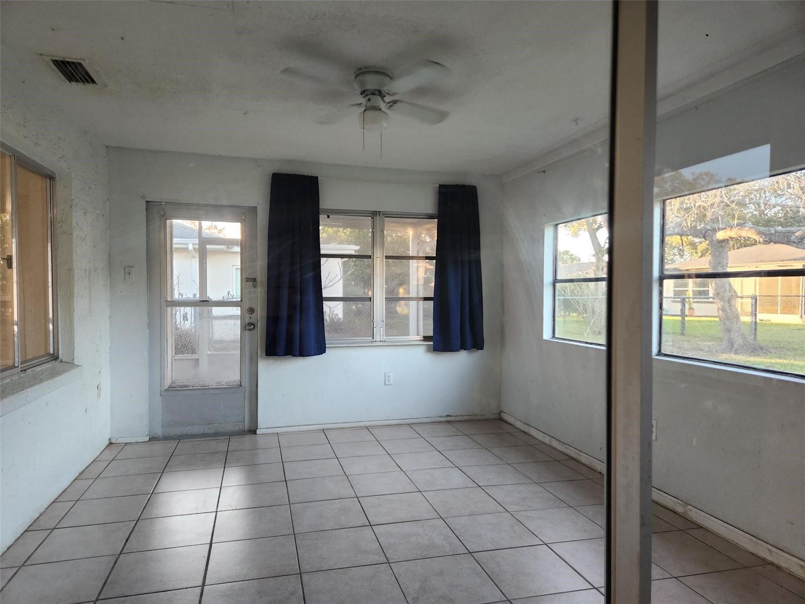 Image 20 of 23 For 8611 Sagewood Drive