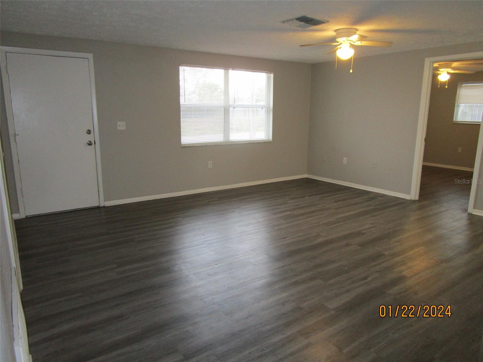 Image 4 of 17 For 8947 Cairo Lane