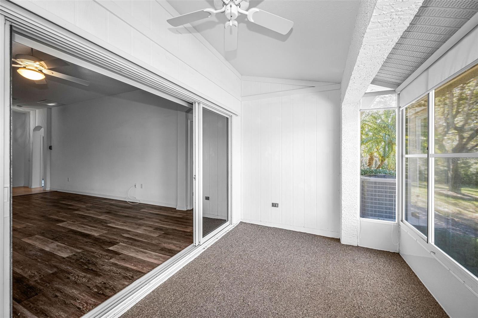 Image 34 of 100 For 1549 Arlington Oaks Court