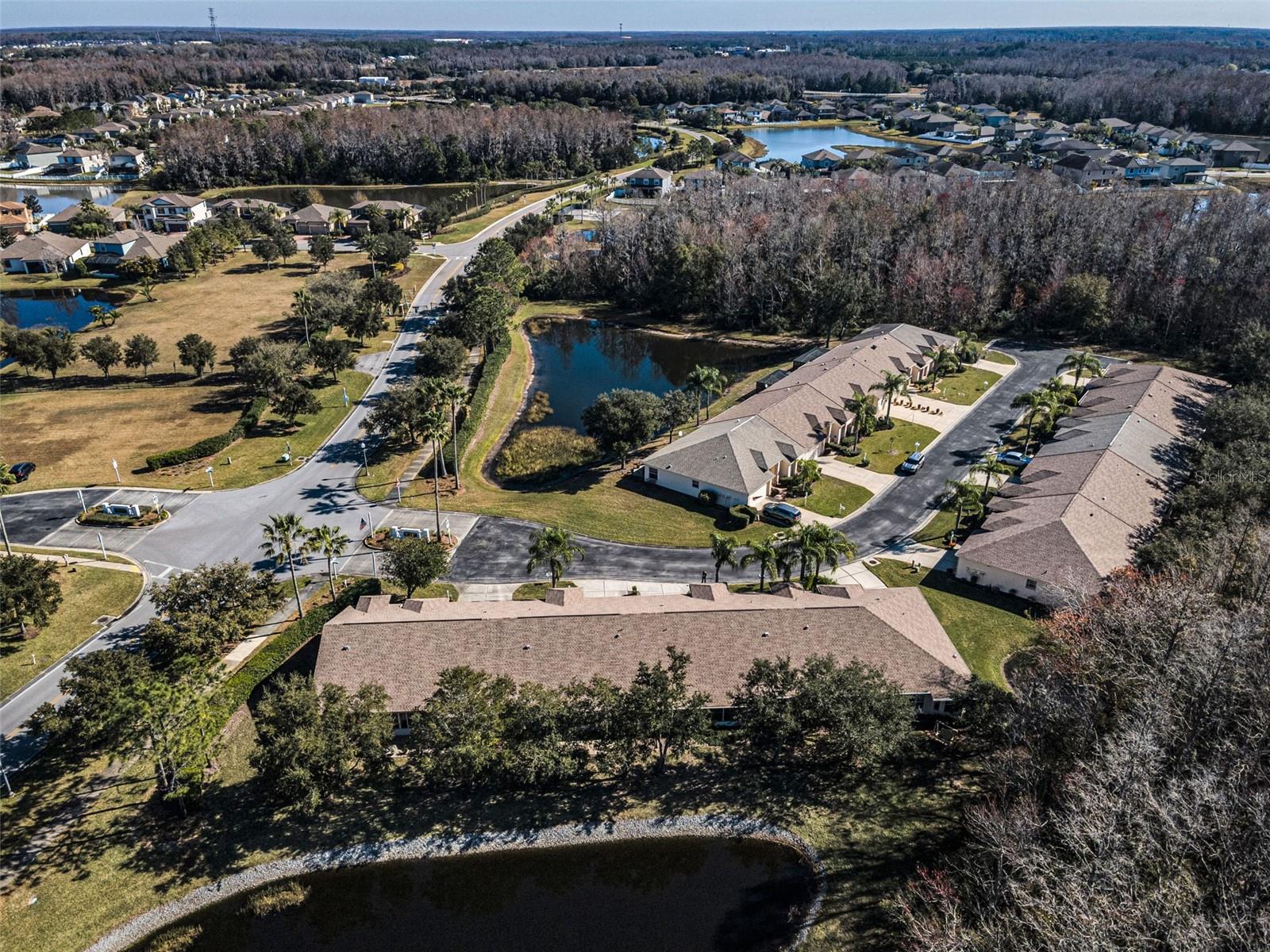 Image 42 of 100 For 1549 Arlington Oaks Court