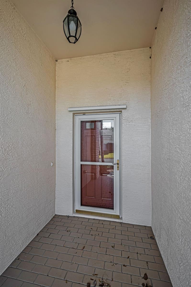 Image 5 of 100 For 1549 Arlington Oaks Court