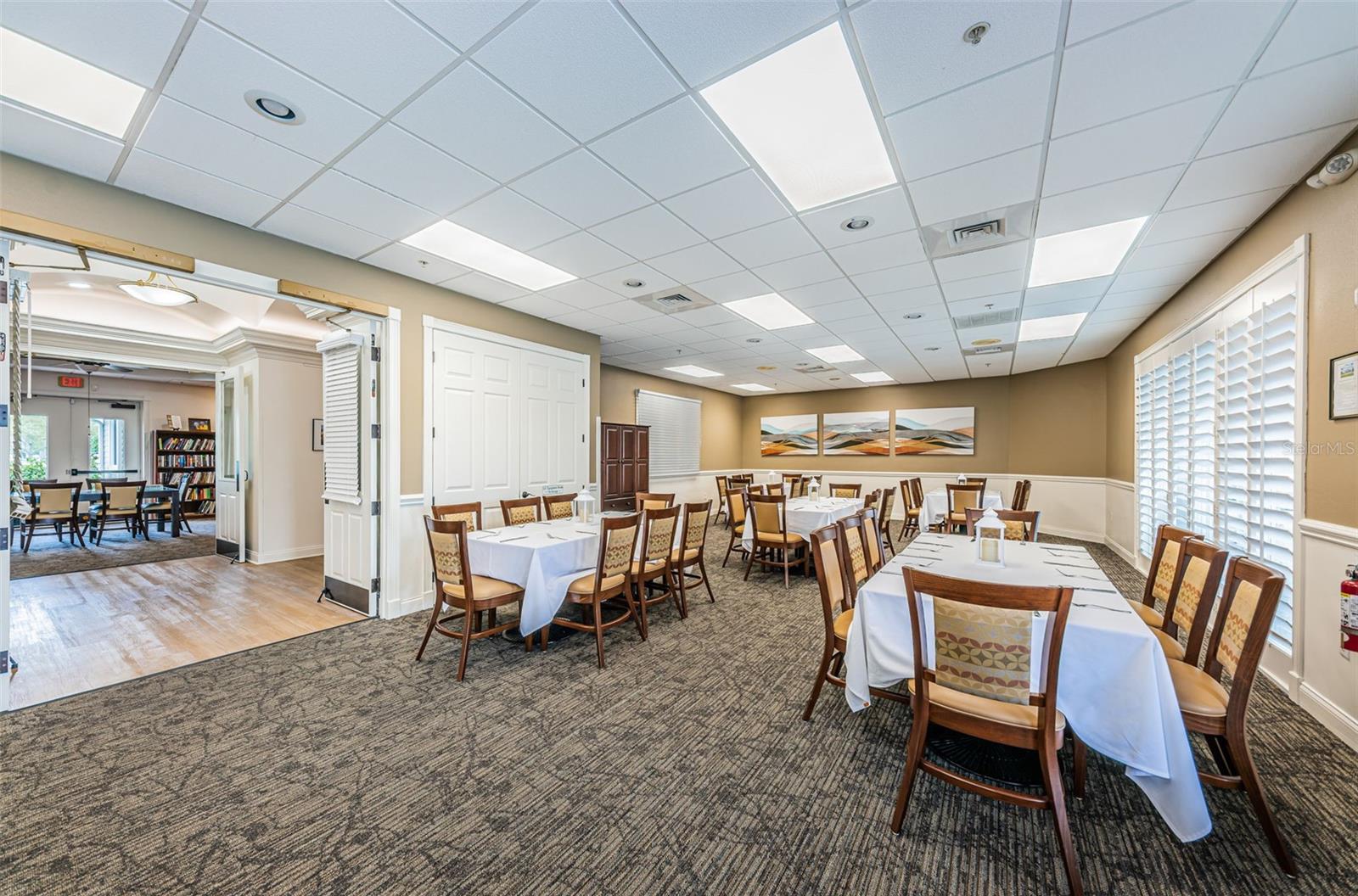 Image 72 of 100 For 1549 Arlington Oaks Court