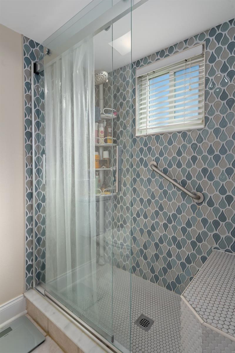 Image 28 of 65 For 4550 Bay Boulevard 1211