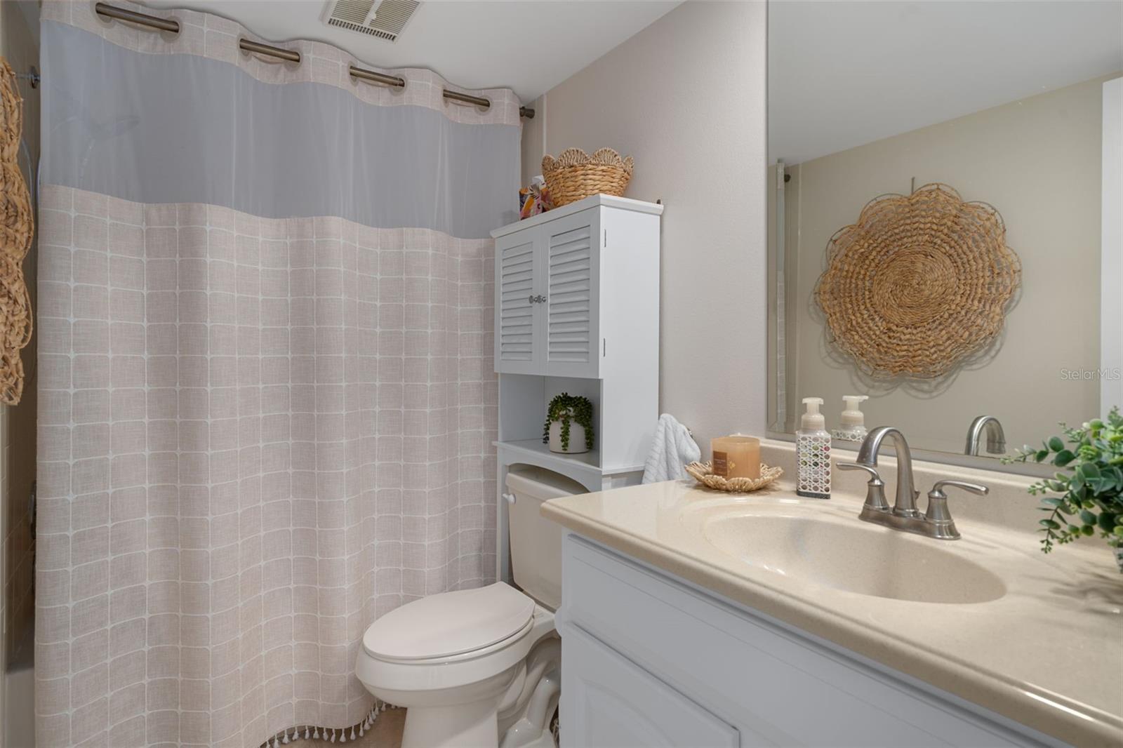 Image 33 of 65 For 4550 Bay Boulevard 1211