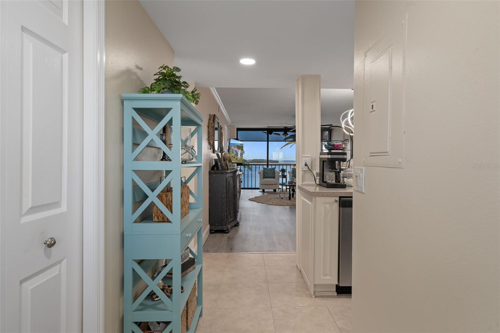 Image 5 of 65 For 4550 Bay Boulevard 1211