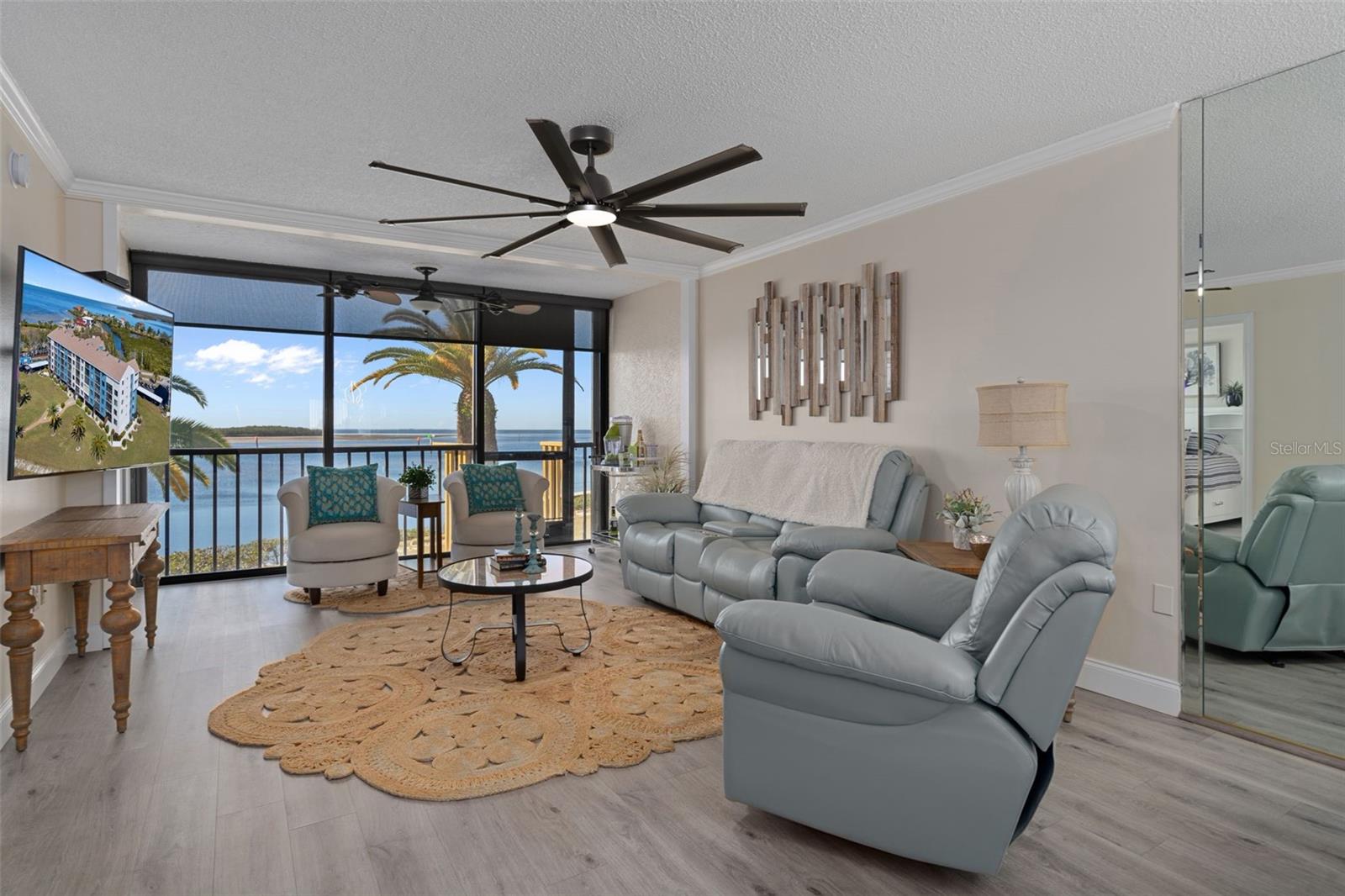 Image 9 of 65 For 4550 Bay Boulevard 1211